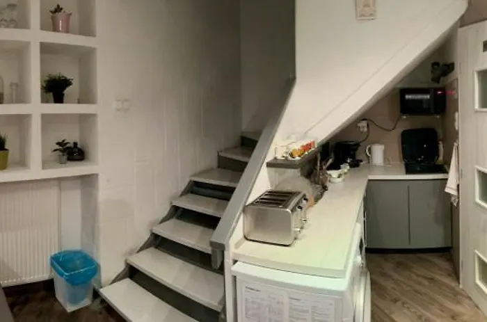 Basicpoint Residence
